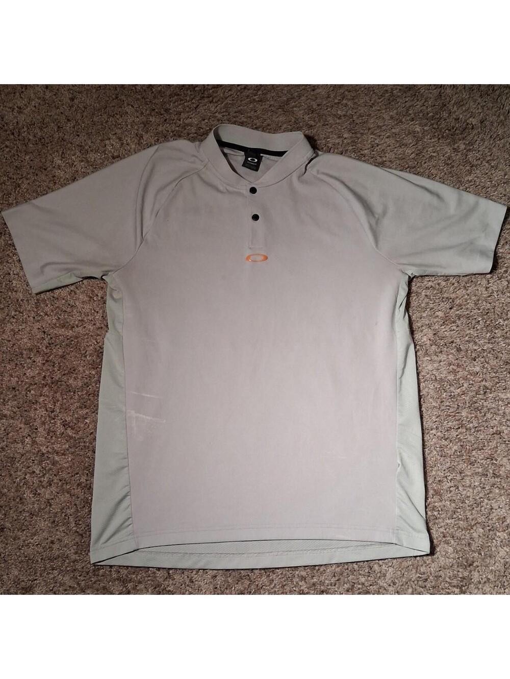 Oakley Men's Grey and Green Polo-shirt